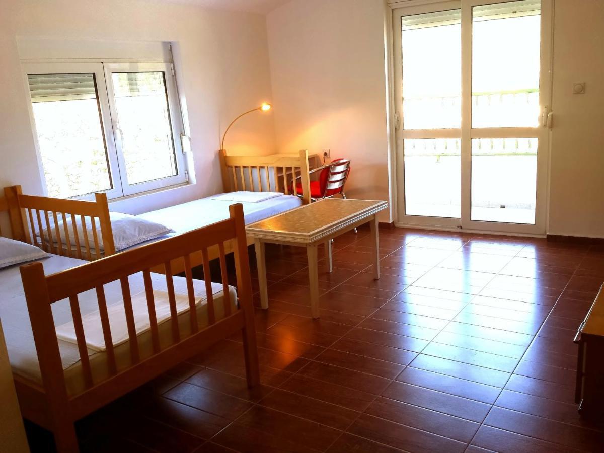 Hoxha Rooms Улцин Екстериор снимка