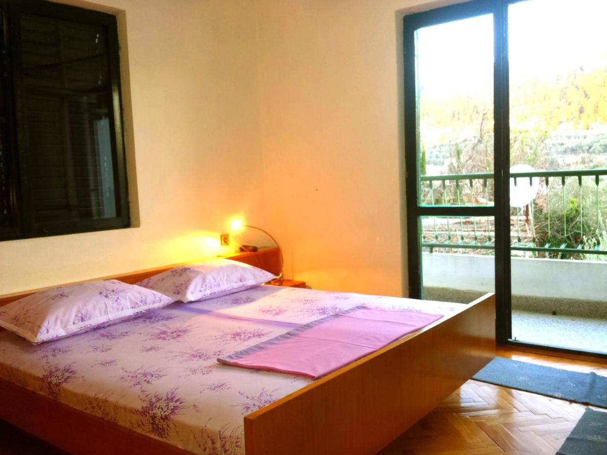 Hoxha Rooms Улцин Стая снимка